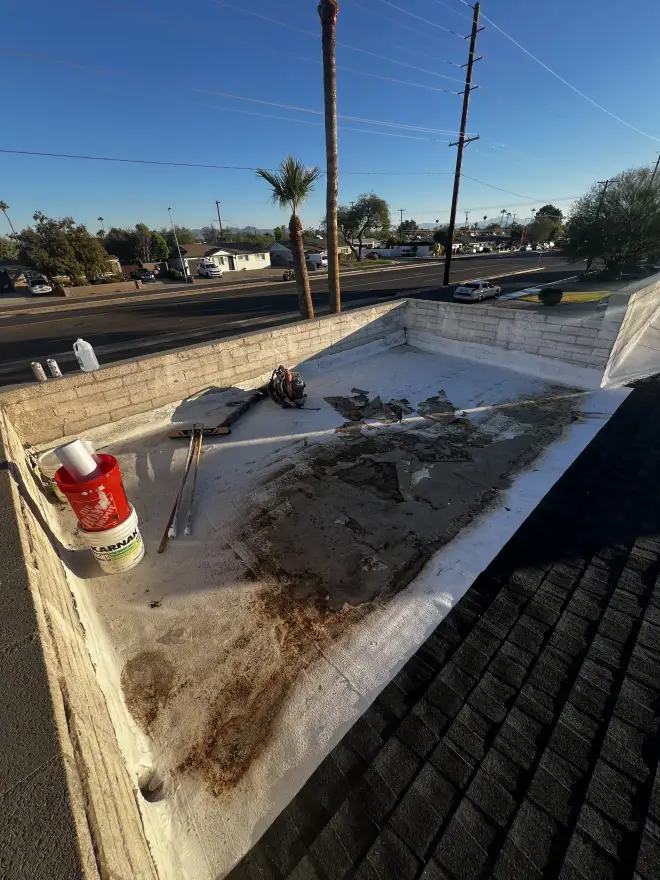 Flat roof before coating work.